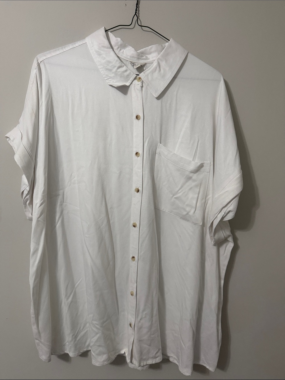Cato White Short Sleeve Button-Down Shirt with Chest Pocket